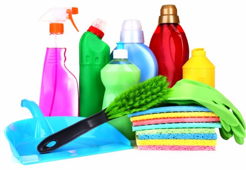 Assessing carpet cleaning complaint details during review